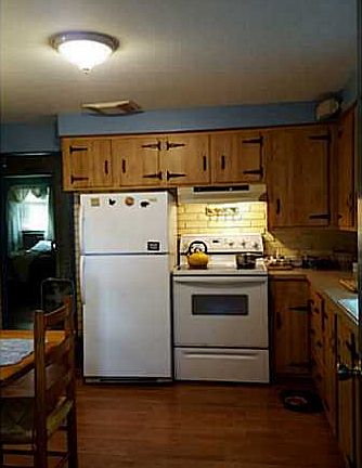 5th image of 12 Almond St