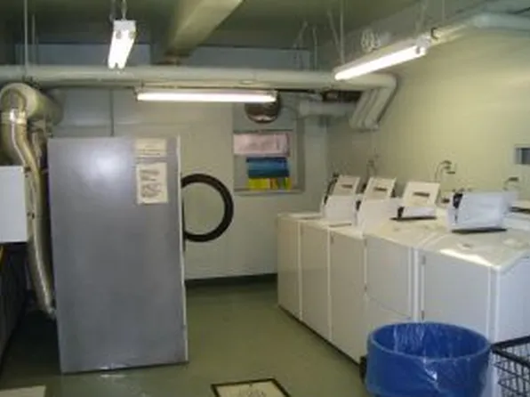 2035 East 7th Street image 1 of 3