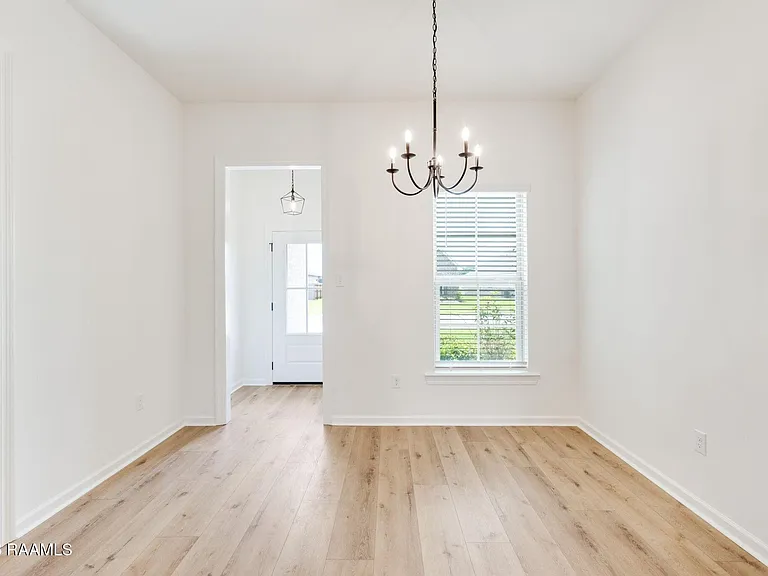 106 Dawson Ave — Photo 12