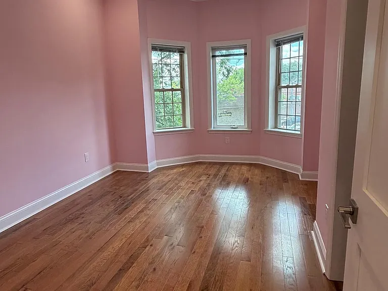 693 B3 Haddon Ave — Photo 10