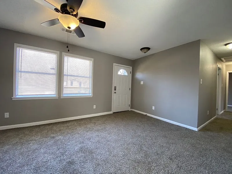 Building Photo - 661 Whitehaven Ln
