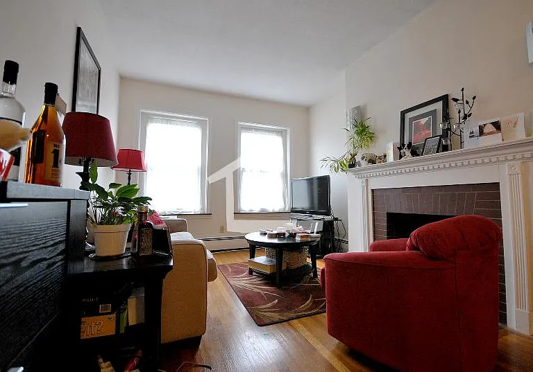 170 Winthrop Rd #5 — Photo 15