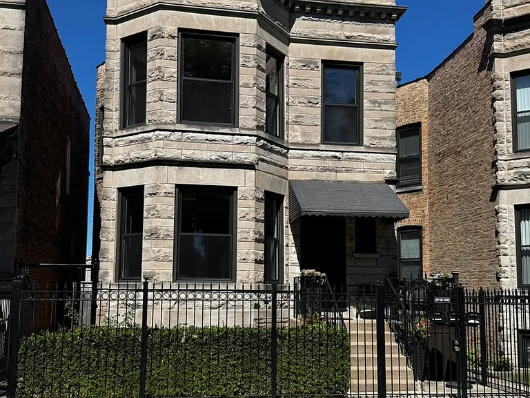 2424 N Mozart St #2 — Photo 31