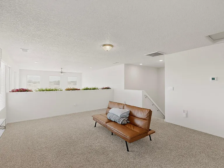 4139 Silver Springs Rd NE — Photo 18