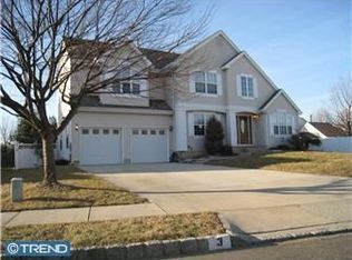3 Sylvan Ct, Laurel Springs, NJ 08021