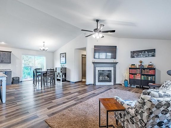 5th image of 8705 HINNER SPRINGS DRIVE
