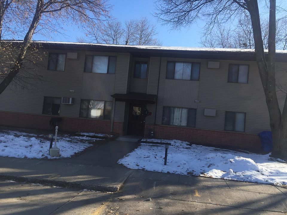 1st image of 601 12th Ave N