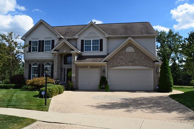 1st image of 597 W Slippery Rock Dr