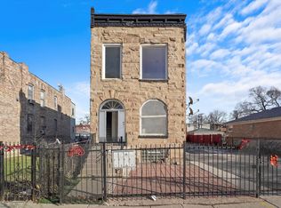 627 N Lawndale Ave, Chicago, IL
