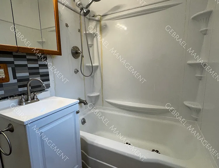 2310 Thom St — Photo 14