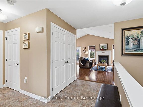4th image of 267 Raglan St