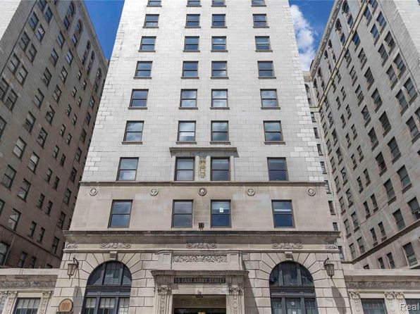 15 E Kirby St APT 720