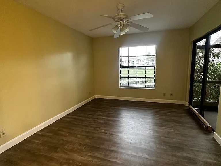 321 Olivewood Pl #121 — Photo 11