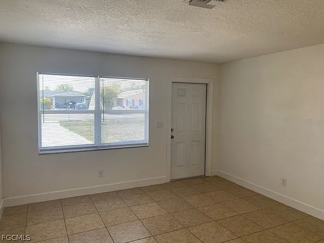 11298 Summerwinds Ct — Photo 3
