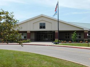 7918 Pinehill Rd, Lewis Center, OH 43035