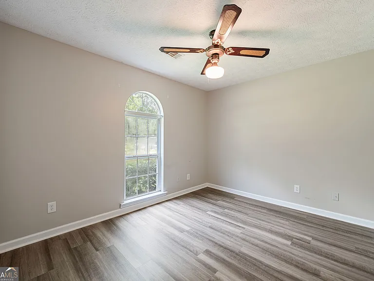 209 Garrison Chase — Photo 12