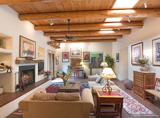 546 Canyon Rd, Santa Fe, NM 87501