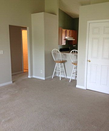 3rd image of 2375 Heritage Park Dr