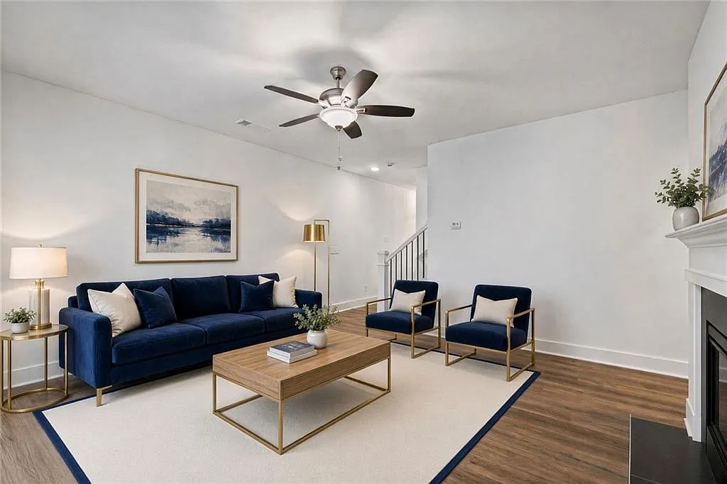 3 bed, 2.5 bath, 1750 sqft, $2,200 — Photo 3