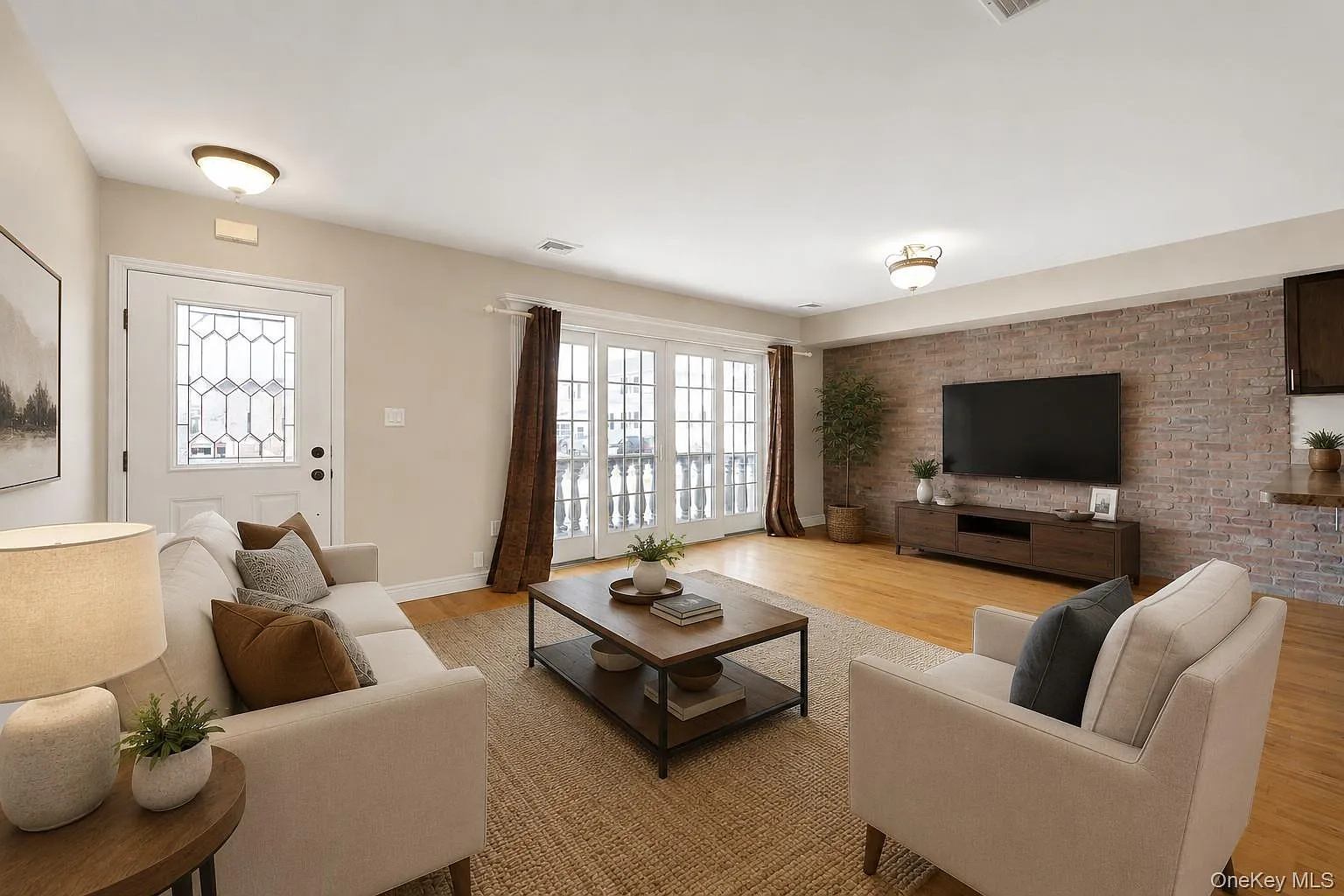 2 bed, 2.0 bath, 1250 sqft, $3,200 — Photo 3