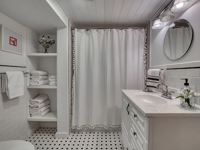 45 Wooded Oak Ln — Photo 16