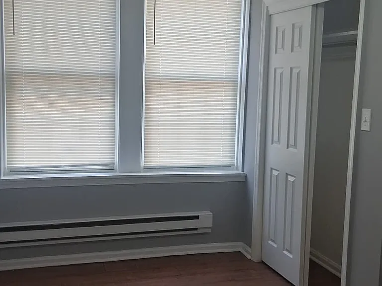 230 E Sharpnack St #3 — Photo 6