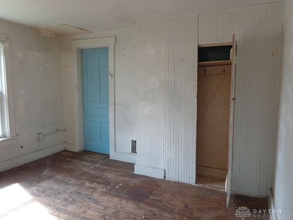 2nd image of 1218 W 1st St