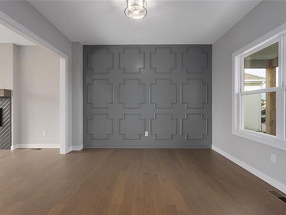 5th image of 13313 W 179th St