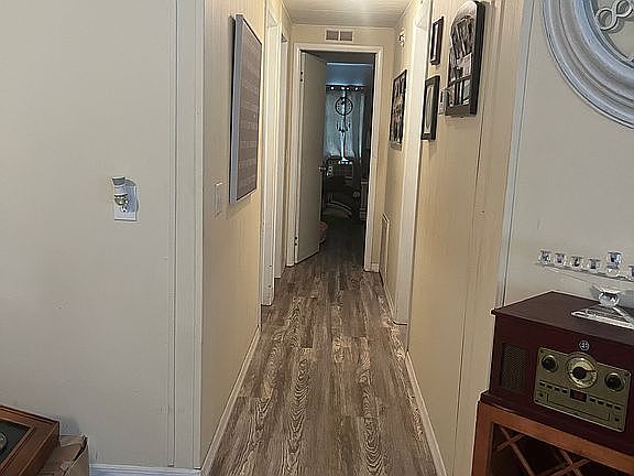 3rd image of 100 Hampton Rd Lot 68