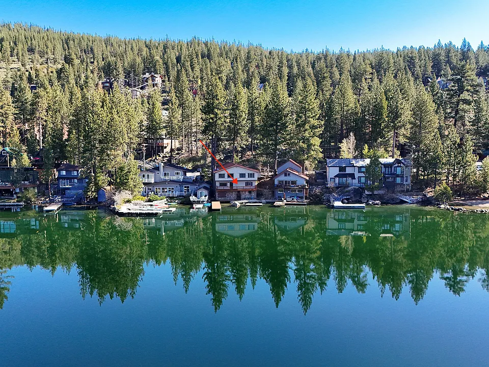 Right on the Lake