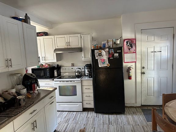 5th image of 60 Lunenburg St