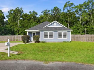 70 Commodore Pl, Crawfordville, FL 32327