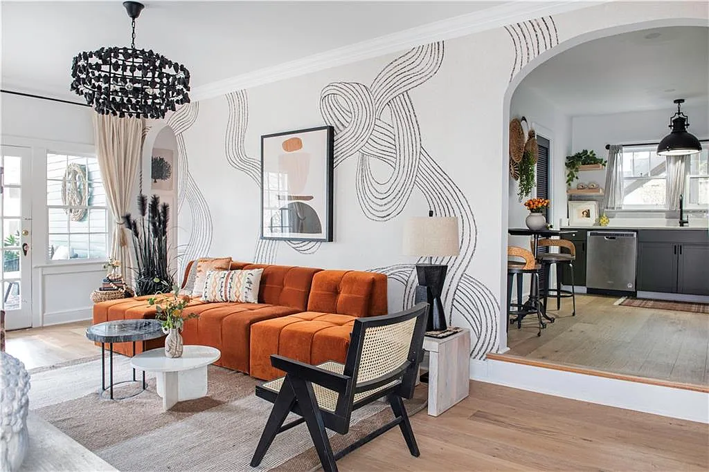 2 bed, 1.0 bath, 775 sqft, $3,700 — Photo 1