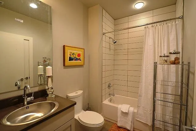 Laclede Lofts — Photo 14