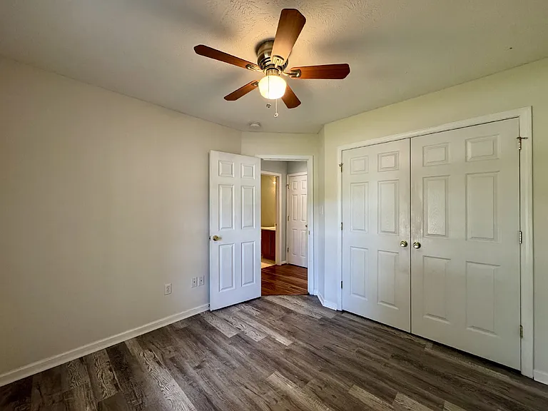 470 Rushmore Ct — Photo 21