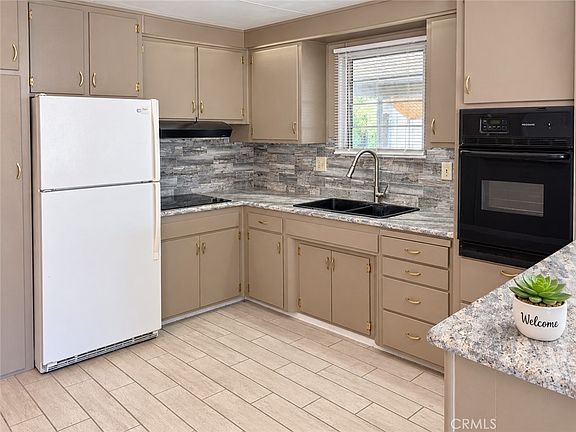 5th image of 690 Santa Clara Cir