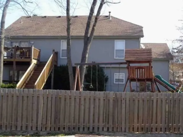 5904 NE Diamond Cir, Lees Summit, MO 64064