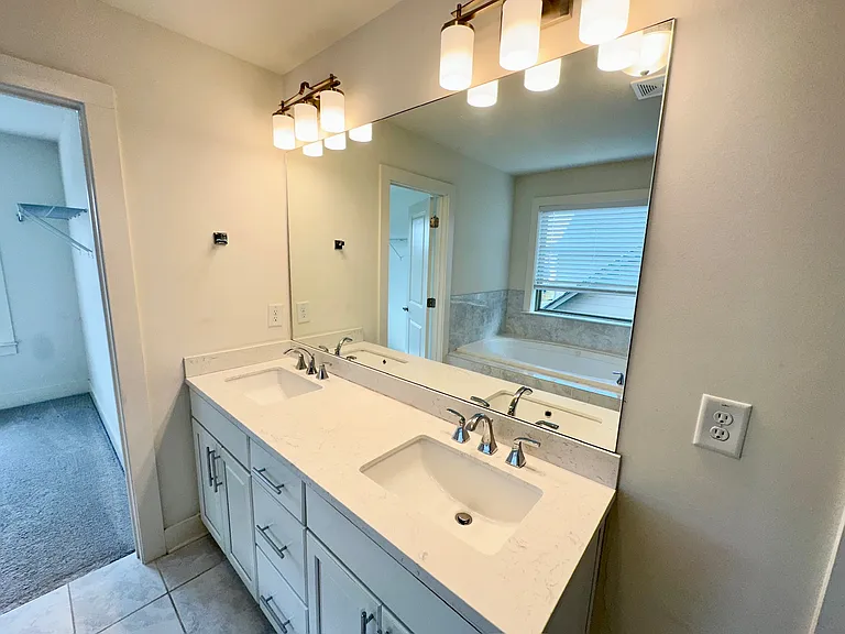 987 Halletts Peak Pl — Photo 12
