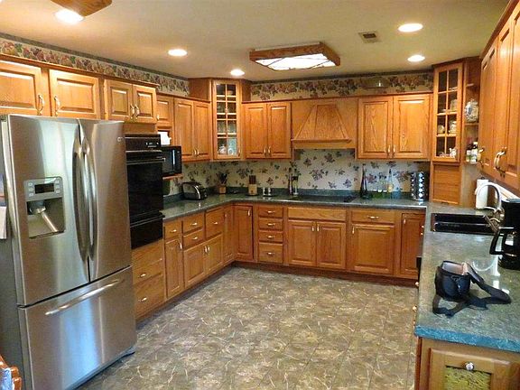 4th image of 20350 Opal St