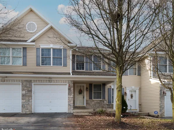 104 Quincy Ave, State College, PA 16801