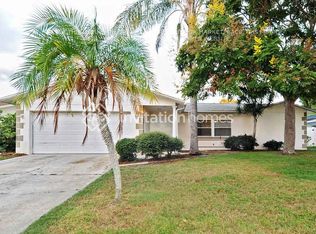 9014 Briarwood Dr, Seminole, FL 33772
