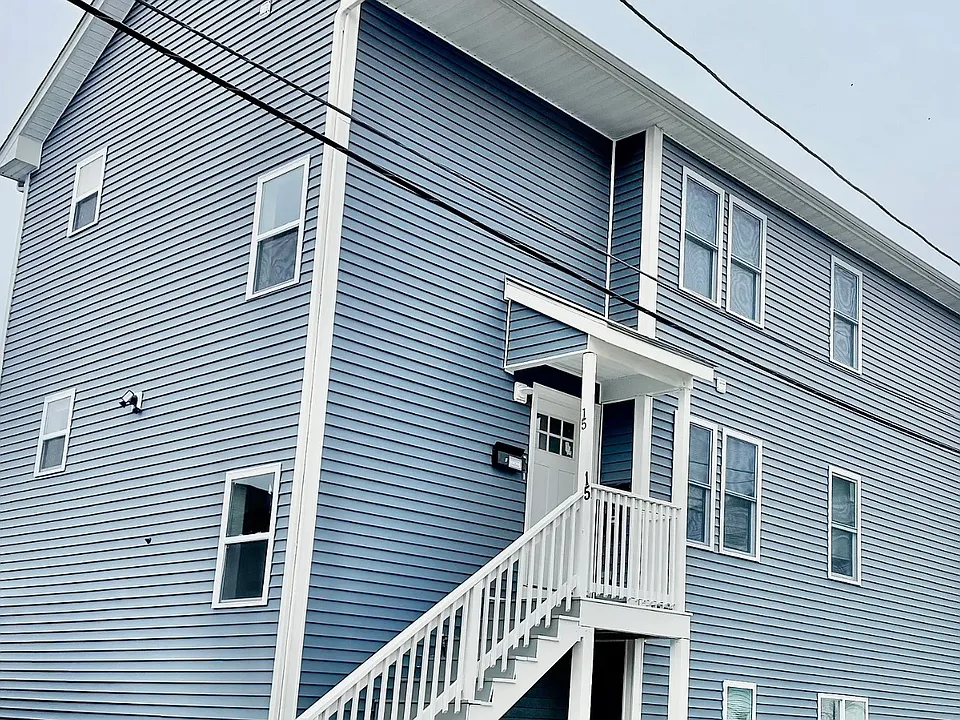 15 Lawrence St #2