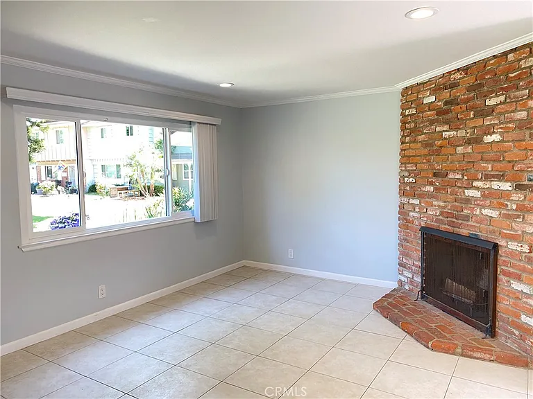 10107 Holburn Dr — Photo 3