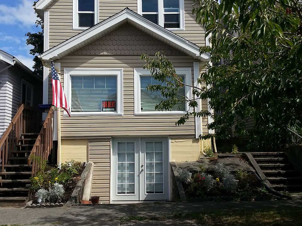 1st image of 619 N Oakes St