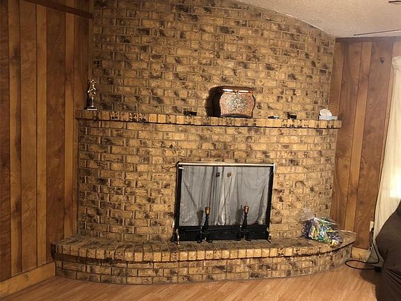 2nd image of 20833 Woodwind Dr