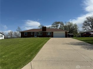 936 Livingston Dr, Xenia, OH 45385