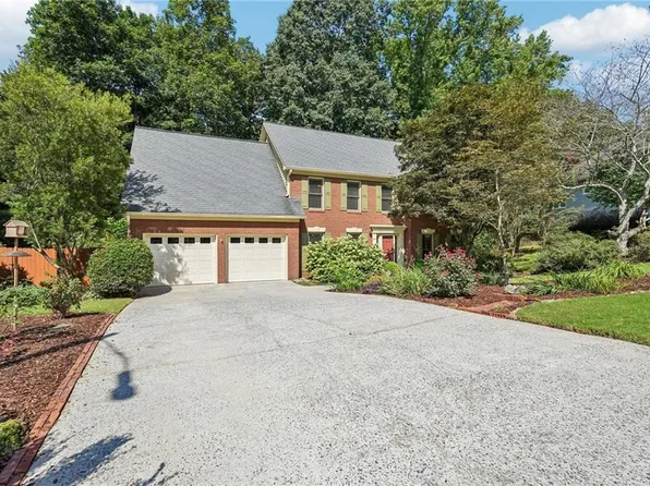 89 Creekside Dr, Dallas, GA 30157
