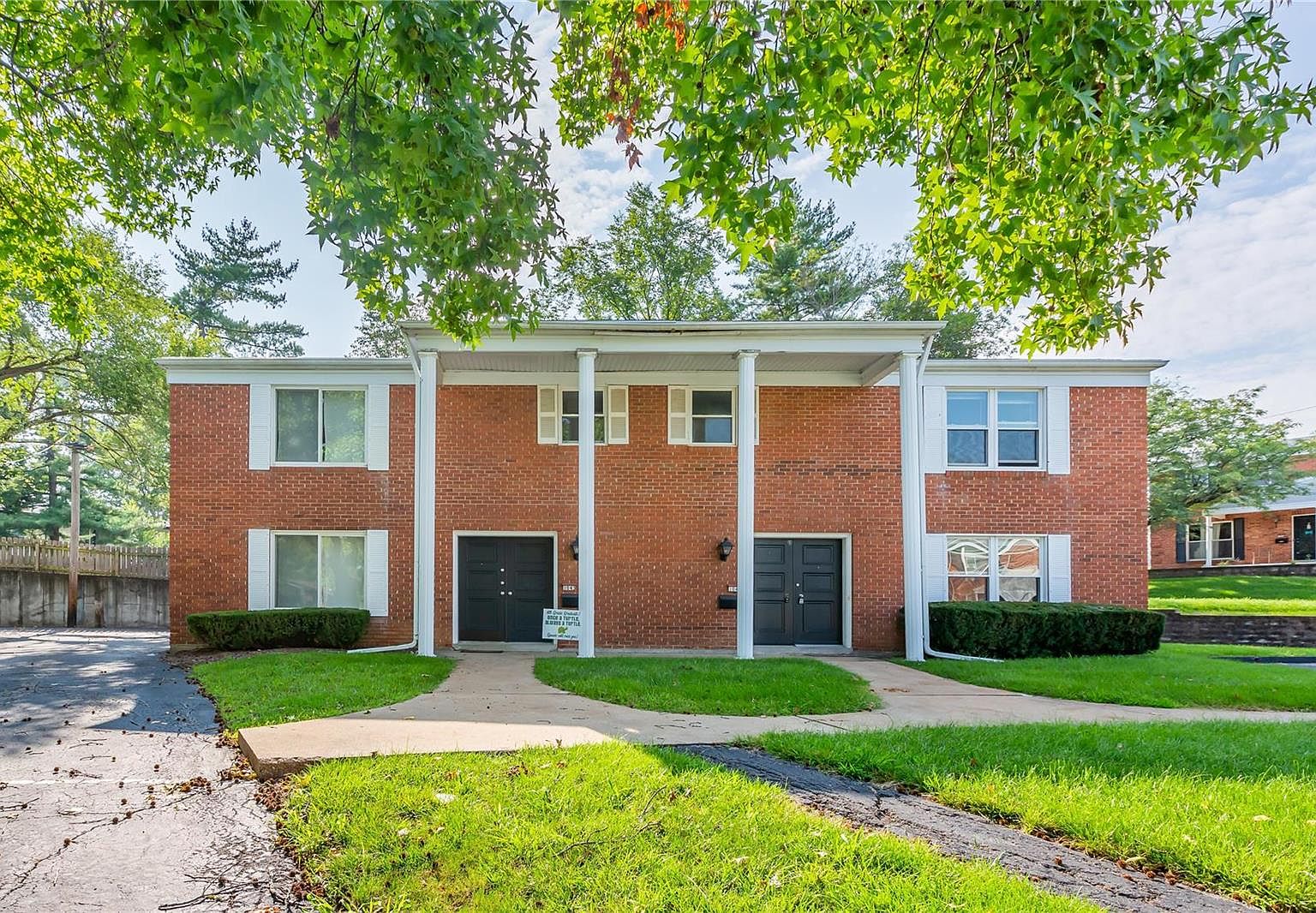 1041 Willow Brook Dr, Saint Louis, MO 63146 | Zillow