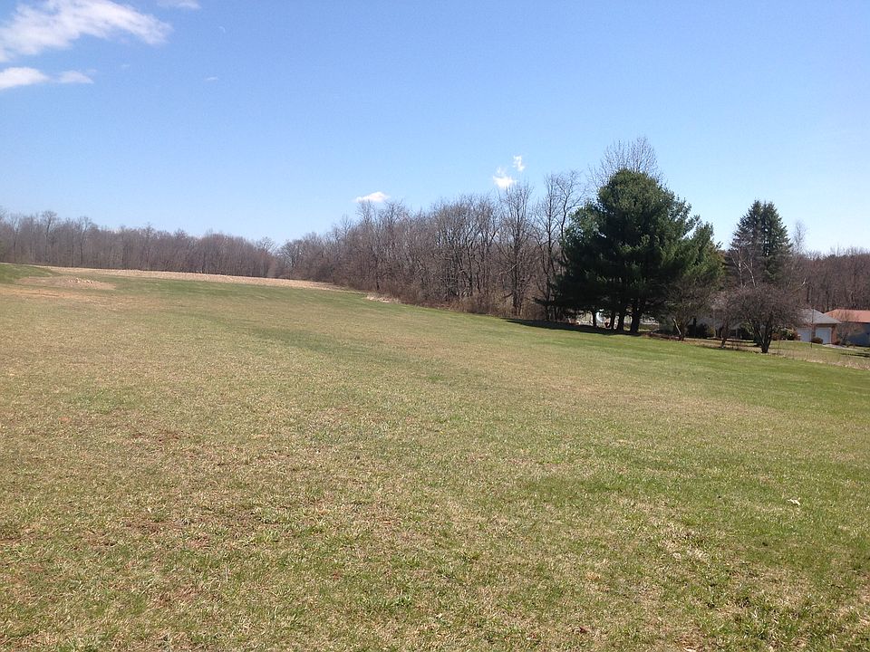 2nd image of 516 Summerhill Rd