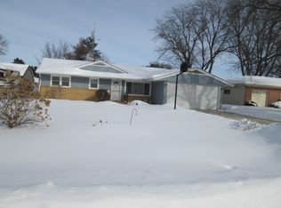 3812 Pinecrest Rd, Rockford, IL 61107